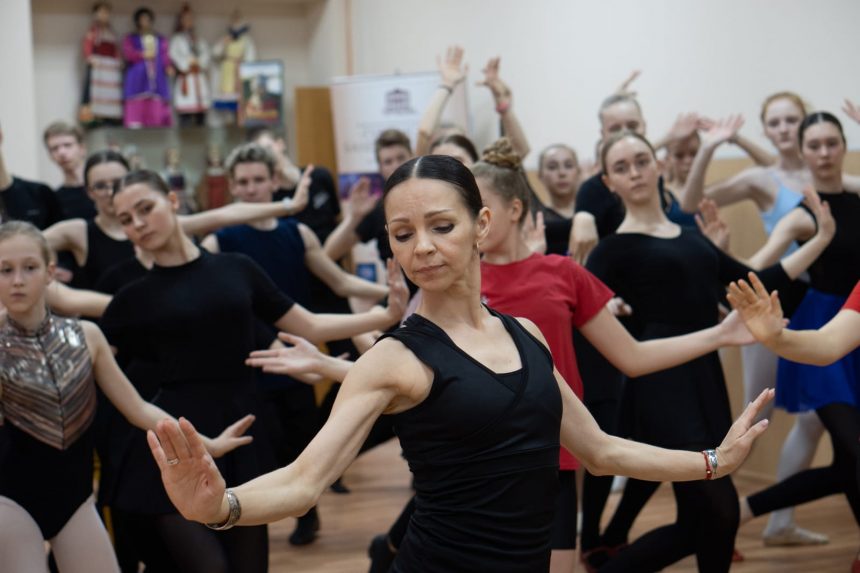 Мастер-класс «Русского национального балета «Кострома»